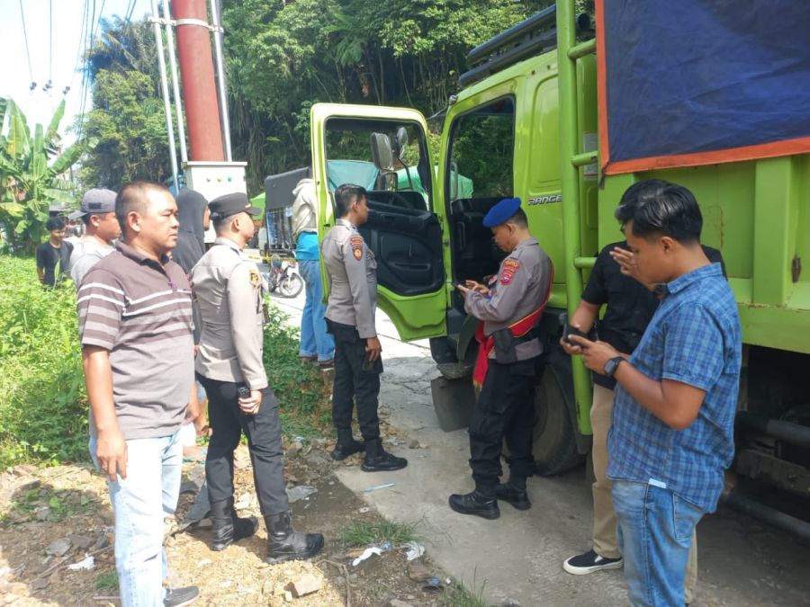 Kelelahan Sopir Truck Ditemukan Meninggal