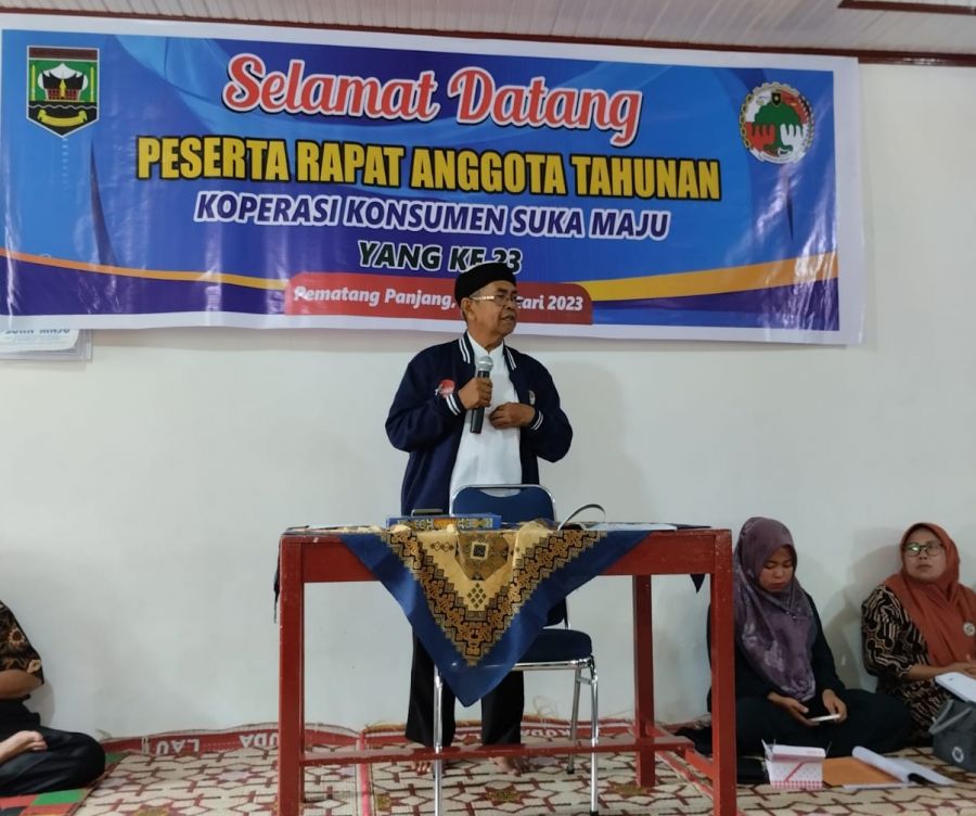 Ketua Dekopinda Kab Sijunjung Buka Rapat Anggota Tahunan Koperasi Konsumen Suka Maju