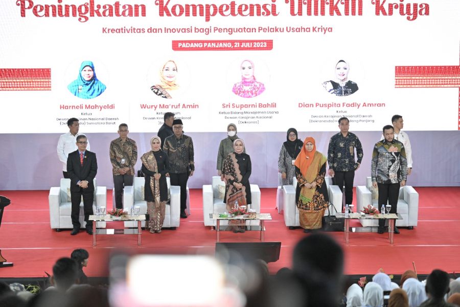 Ketua Dekranasda Sumbar Ny Harneli Mahyeldi Minta ISI Padang Panjang Dukung Pengembangan UMKM Kriya