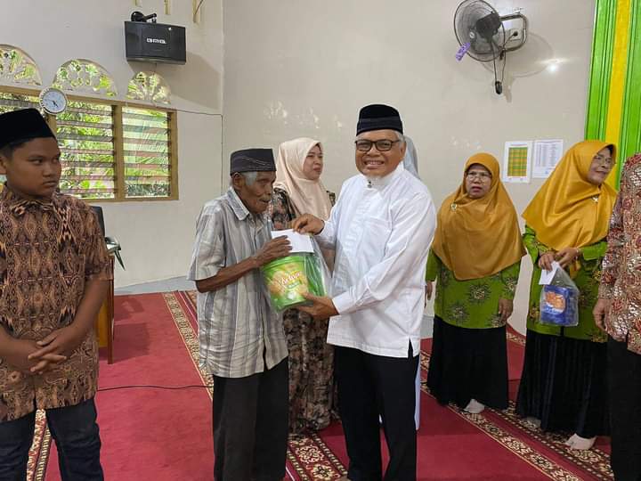 Wawako Zohirin Sayuti Apreisasi Muhammadiyah Sawahlunto Beri Santunan ke Fakir Miskin dan Anak Yatim