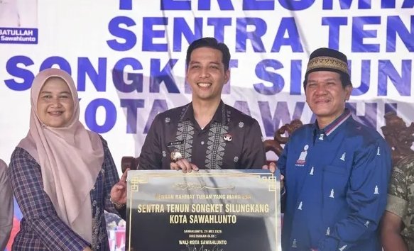 Ketua PKS H. Devid Y Muhammad: Sentra IKM Songket Silungkang Harus Jadi Motor Ekonomi