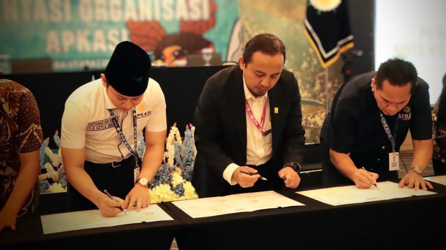 Kolaborasi PLN Icon Plus & APKASI, Tonggak Baru Pemerataan Digitalisasi & Energi Terbarukan Nasional
