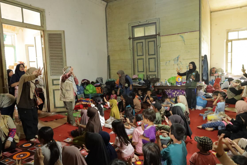 Kolaborasi Tim Konseling Trauma Pasca Bencana UNP: Pendampingan Psikososial untuk Korban Bencana