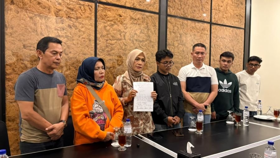 Kombes Pol. Teddy Fanani dan Bill Irzano Berdamai, Perselisihan Diselesaikan Secara Kekeluargaan