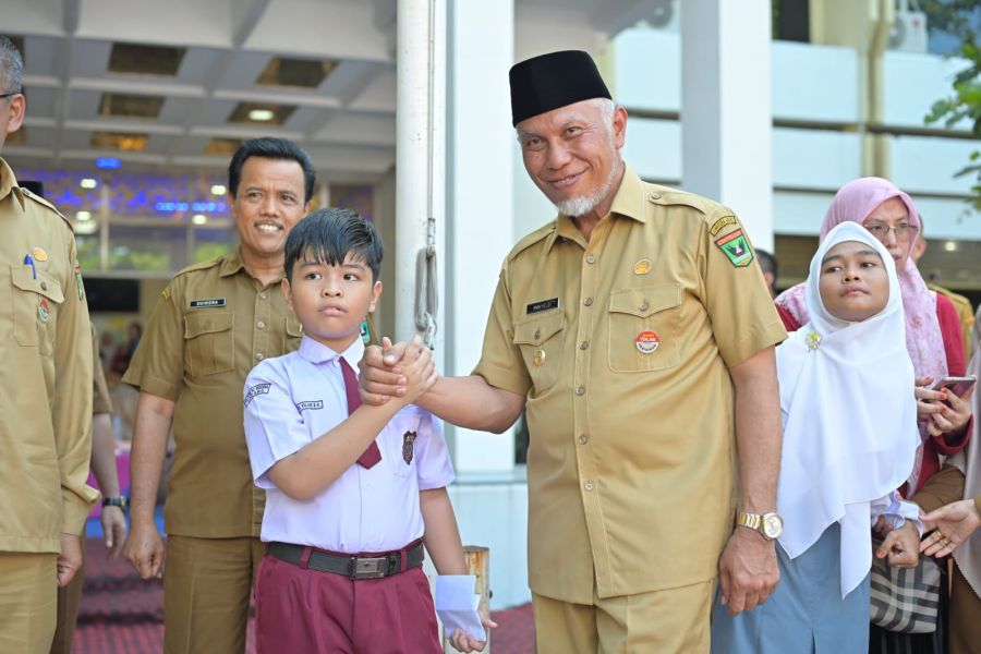 Komitmen pada Pendidikan Inklusif, Mahyeldi Luncurkan Unit Layanan Disabilitas Disdik Sumbar