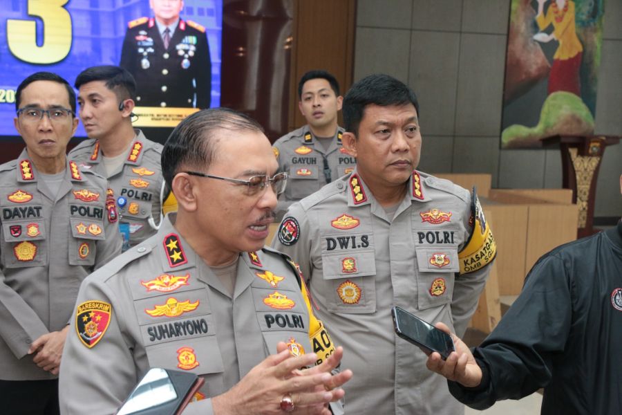 Konferensi Pers Akhir Tahun, Selama 2023 Polda Sumbar PTDH 8 Personel