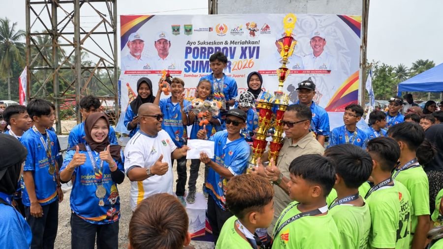 KONI Sawahlunto Capai Target 50 Emas di Porprov 2026, Jhon Reflita Beri Reward kepada Atlet