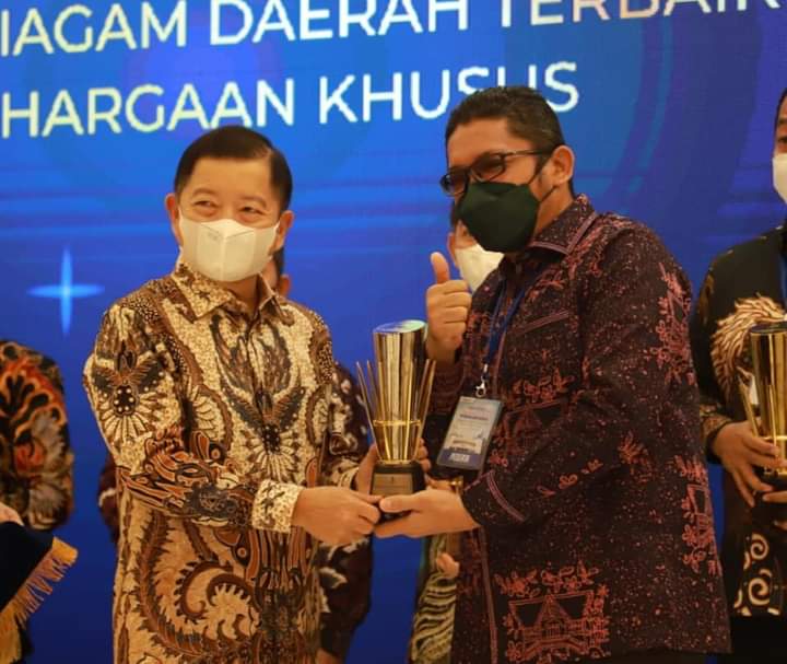 Kota Padang Raih Penghargaan Terbaik II Perencanaan Pembangunan Kota se-Indonesia