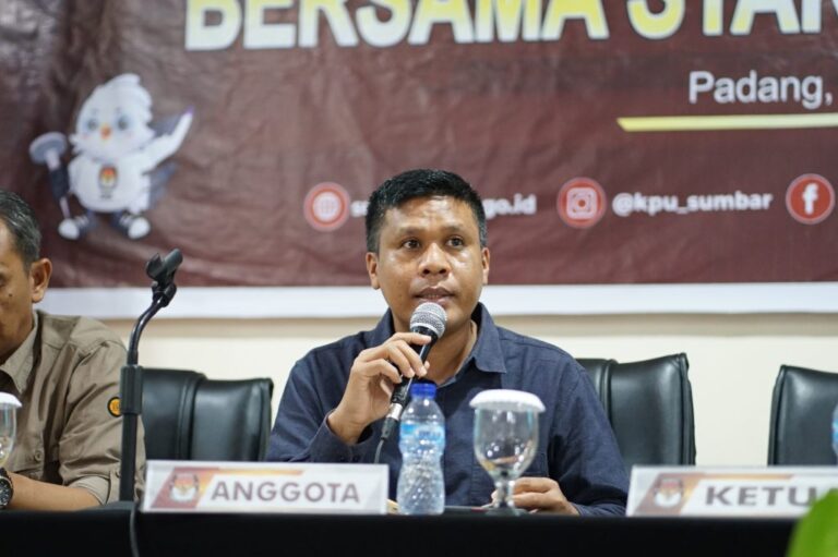 KPU Lakukan Penguatan Kelembagaan kepada 1.226 PPK se-Sumbar