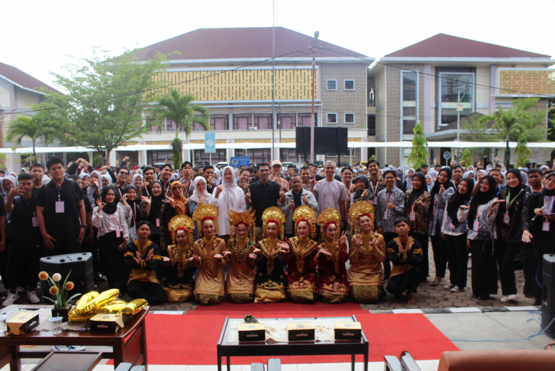 KRIDA FEB UNP 2024 Resmi Dibuka: 1.135 Mahasiswa Siap Gali Minat dan Bakat