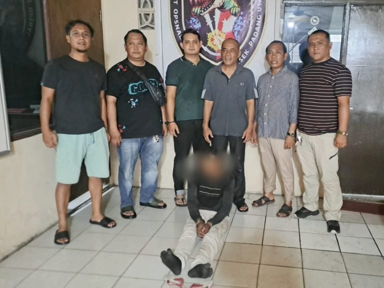 Kuli Bangunan di Padang Ditangkap Usai Gasak Kayu Proyek Rp5 Juta