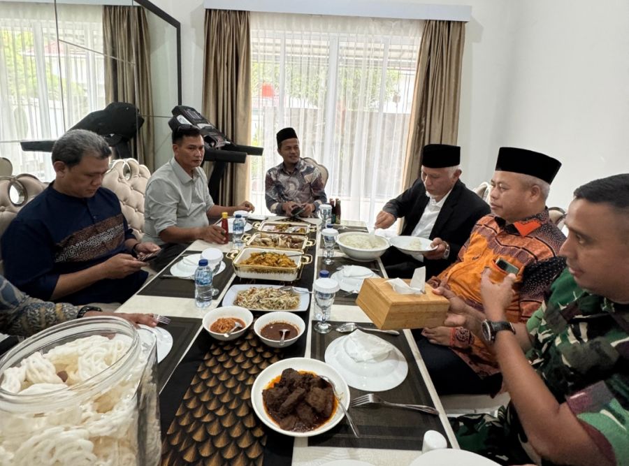 Buya Mahyeldi Didampingi Uda Eri Santoso Kunjungi Pangkogabwilhan I Letjen Kunto Wibowo 