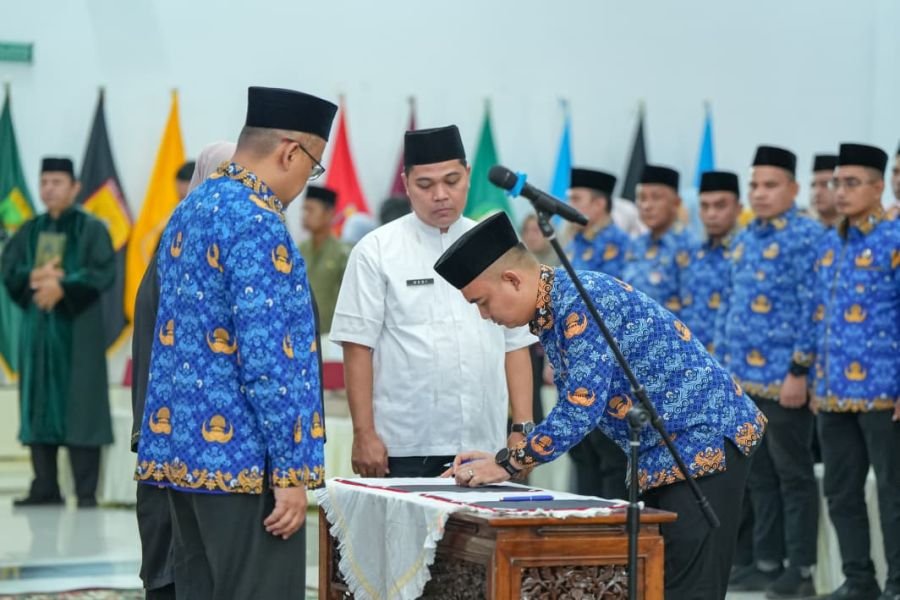 Lantik 44 Pejabat Administrator dan Pengawas, Penempatan Jabatan Gunakan Manajemen Talenta