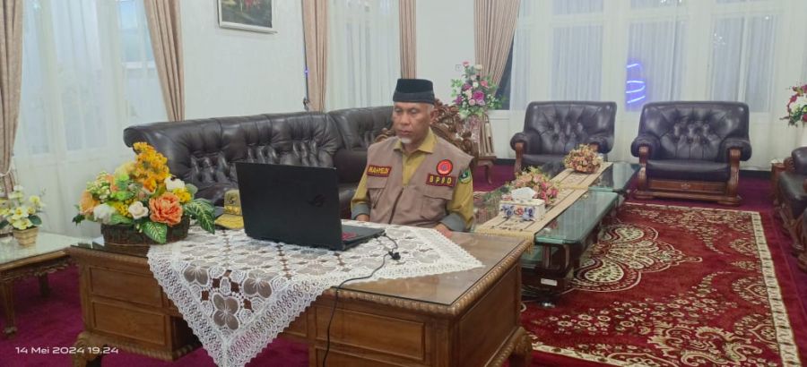 Lebih Dekat dengan Korban Bencana, Gubernur Mahyeldi Pilih Berkantor di Bukittinggi