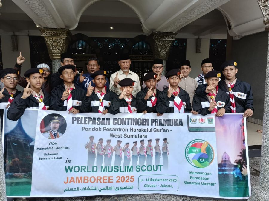 Lepas Kontingen Sumbar Ikuti WMSJ, Gubernur Sumbar Berpesan Jaga Marwah Minangkabau