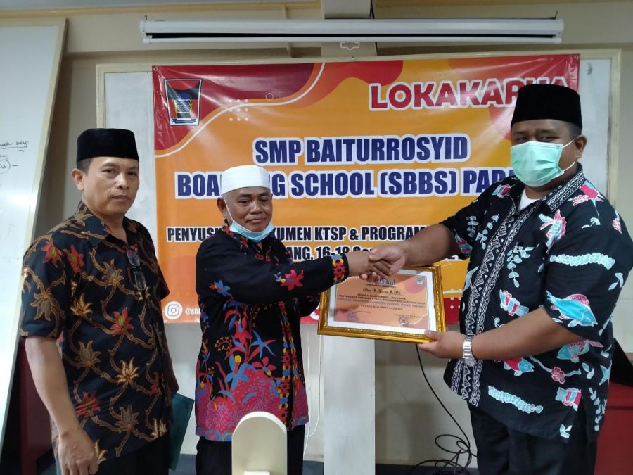 Lokakarya SMP Baiturrosyid Boarding School Bahas Inovasi Belajar