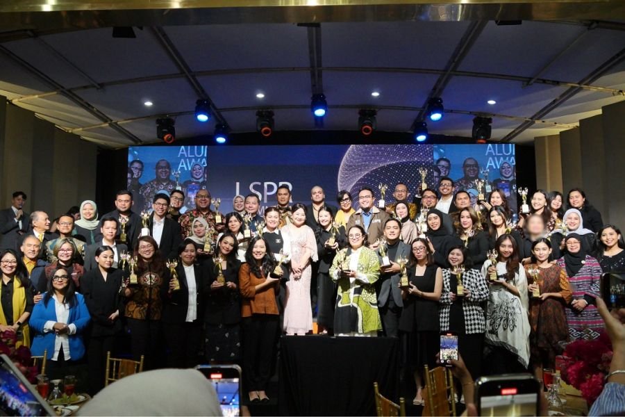 LSPR Institute Berikan Penghargaan kepada 33 Alumni Berprestasi dalam LSPR Alumni Award 2025