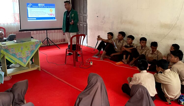 Mahasiswa KKN Tanjung Gadang UNAND Tahun 2023 Gelar Penyuluhan Bahaya Makanan Junk Food Dan Merokok