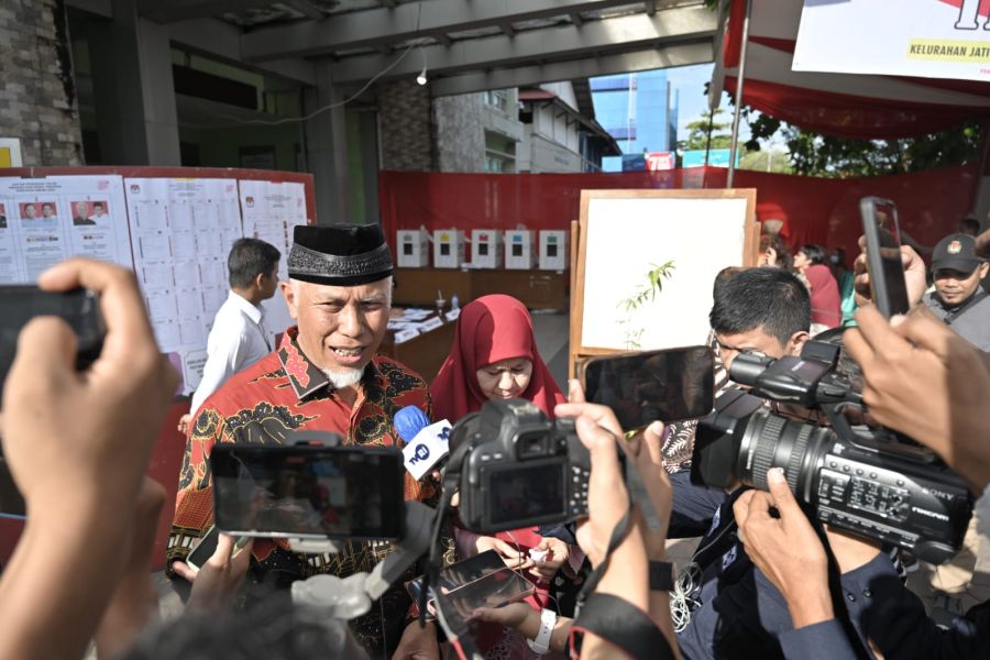 Mahyeldi Akan Salurkan Hak Pilihnya di TPS 12 Kelurahan Jati Baru, kota Padang