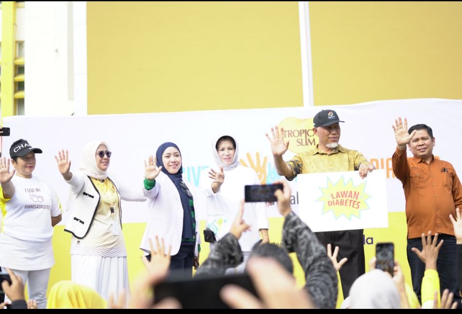 Mahyeldi Buka Senam Sehat World Diabetes Day 2025, Ajak Warga Ubah Pola Hidup