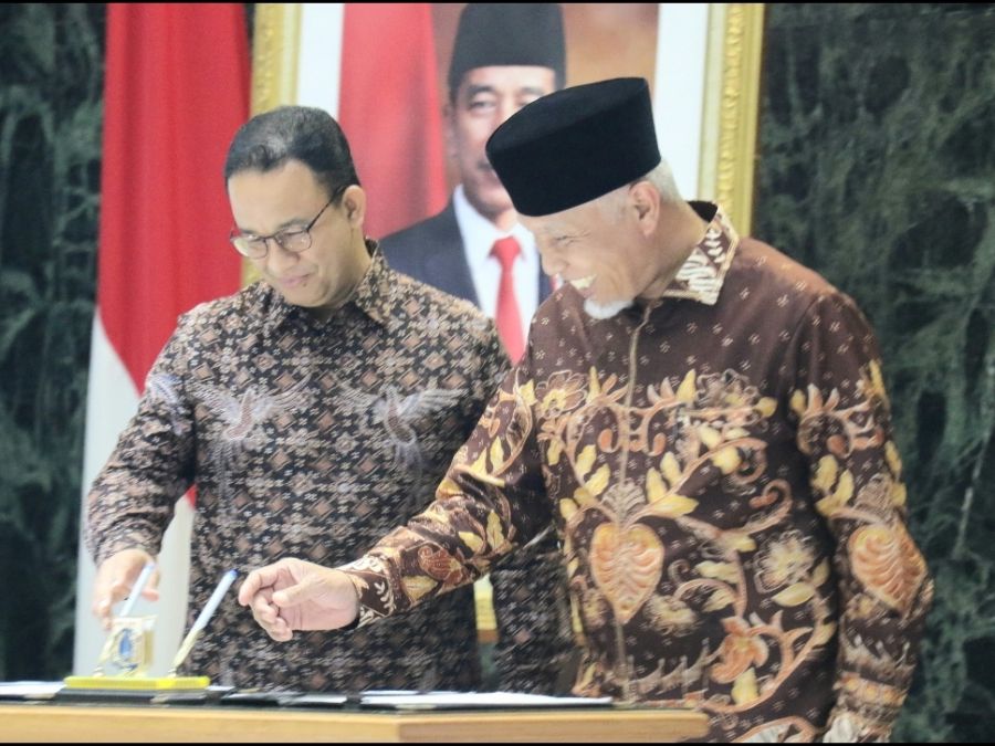 Mahyeldi - Anies Baswedan Tandatangani Kesepakatan Pengembangan Potensi Daerah dan Pelayanan Publik