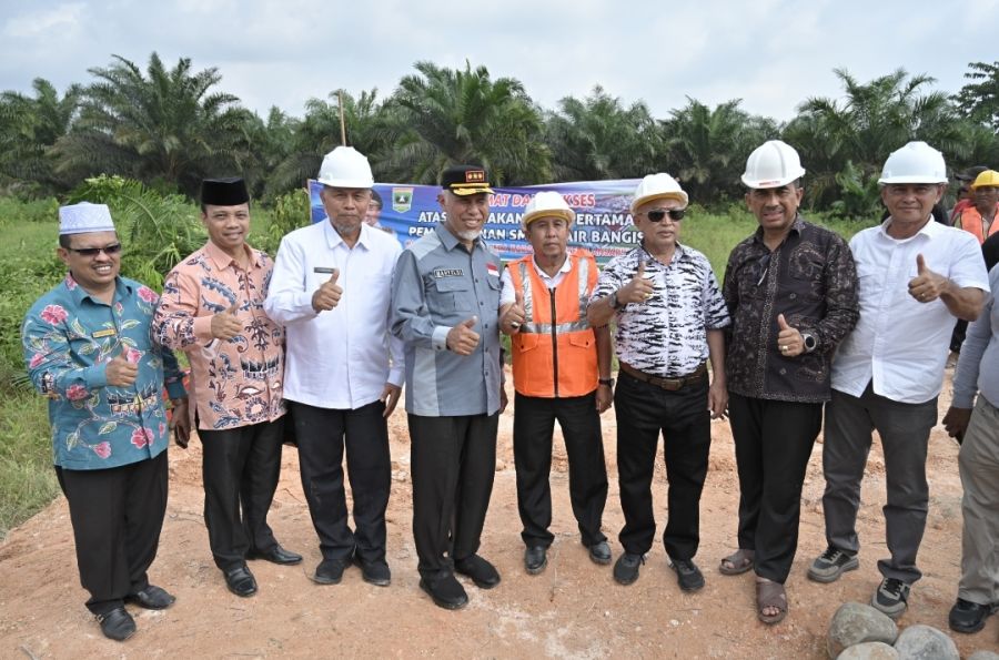 Mahyeldi Pacu Pengembangan Kawasan Air Bangis Lewat Pembangunan SMK Perkapalan dan Pertambangan