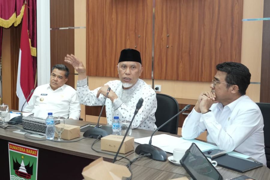 Mahyeldi Pimpin Rapat Solusi Kemacetan Padang Lua, Sepakat Lanjutkan Bypass Bukittinggi–Koto Baru