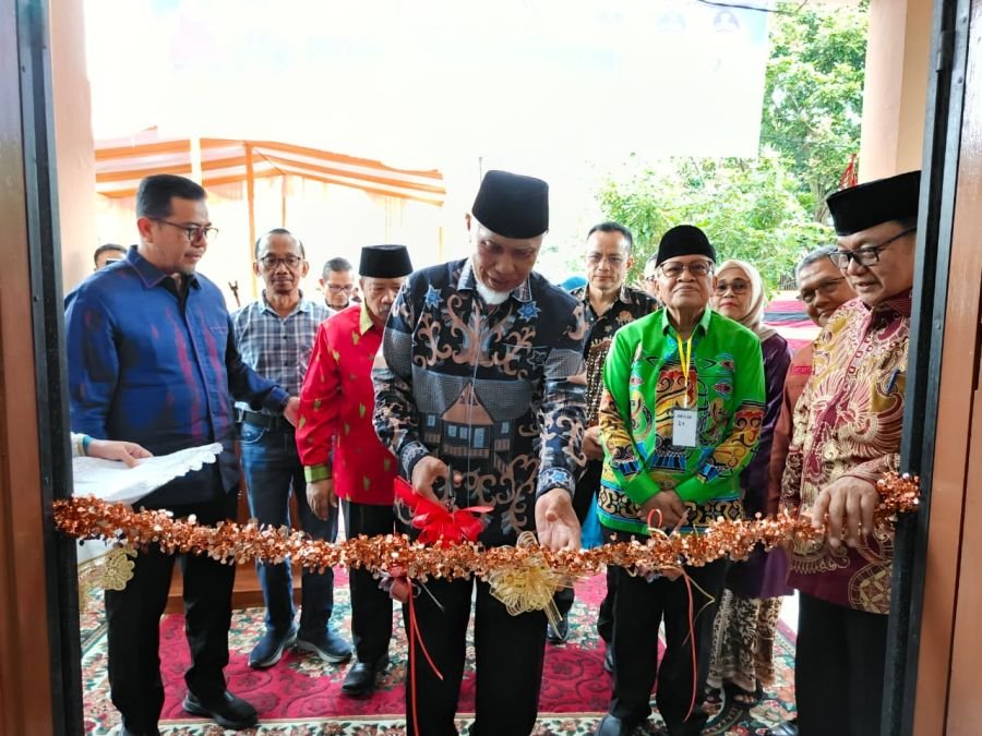 Mahyeldi Resmikan Asrama Putri SMAN 1 Bukittinggi, Perkuat Pendidikan Karakter Menuju Indonesia Emas