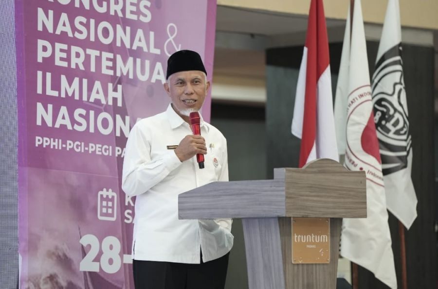 Mahyeldi Tekankan Pentingnya Transformasi Yankes Saat Buka Kongres Nasional PPHI, PGI, dan PEGI