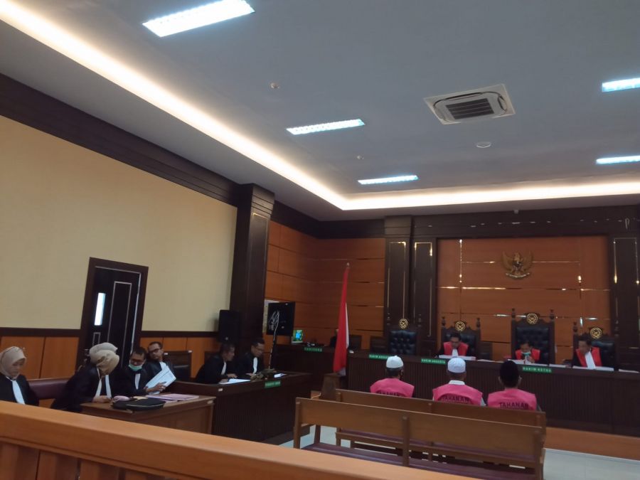 Mantan Ketua KONI Padang Bersama Rekannya Disidang 