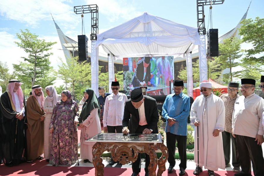Masjid Ikonik Sumbar Resmi Dinamai Syekh Ahmad Khatib Al Minangkabawi