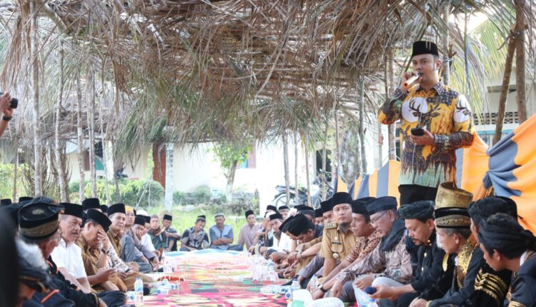 Masyarakat Nagari Lubuak Tarok Gelar Berkaul Adat Sebagai Bentuk Wujud Syukur Atas Limpahan Rezeki  