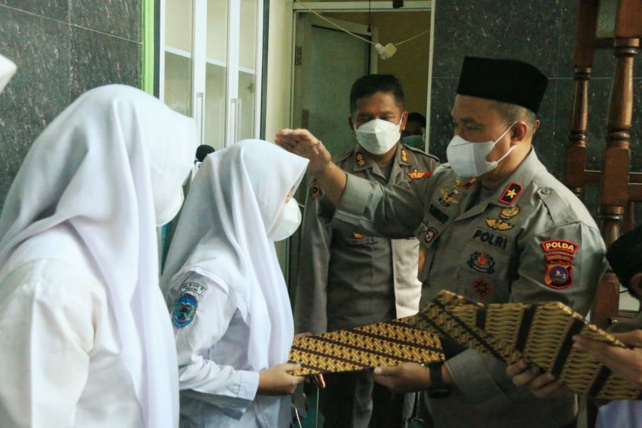 Maulid Nabi Muhammad SAW, Wakapolda Sumbar beri Santunan Anak Yatim