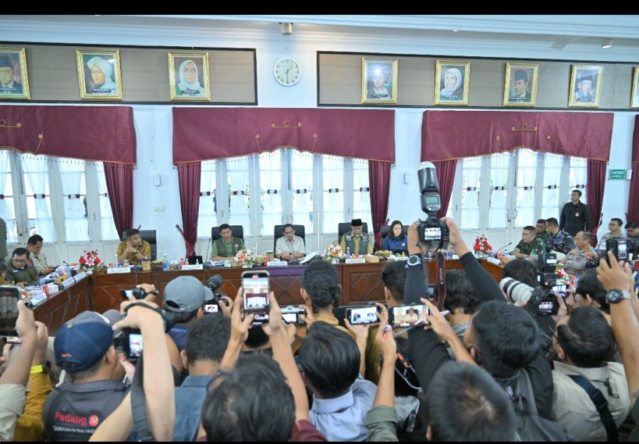 Mendagri Dorong Kepala Daerah Manfaatkan Program Nasional 300 Ribu Jembatan Gantung