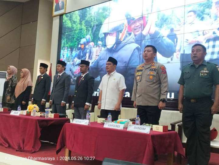 Mendekati Pemilihan Kepala Daerah 2024, Wakil Ketua DPRD Dharmasraya Hadiri Pelantikan Anggota PPS