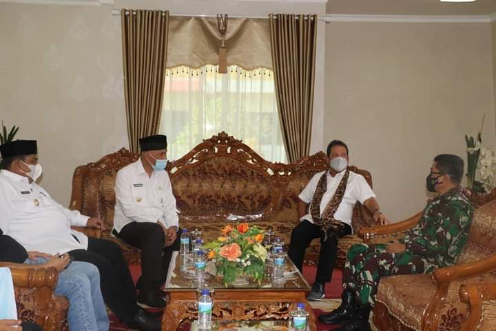 Menteri KKP Kunjungi Sumbar, Mahyeldi Berharap Dapat Tingkatkan Kesejehteraan Masyarakat