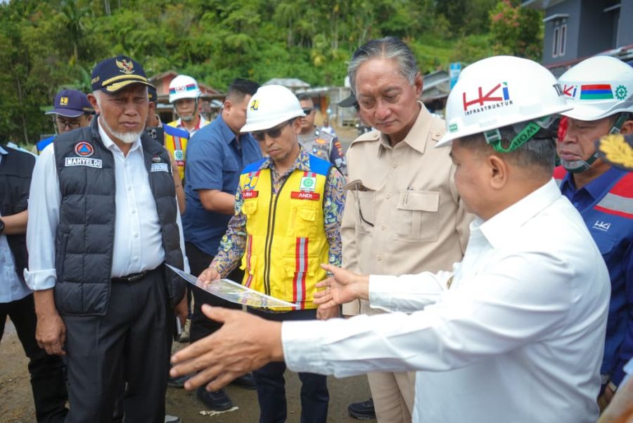 Menteri PU Instruksikan Jalur Lembah Anai Fungsional 24 Jam Selama Libur Lebaran