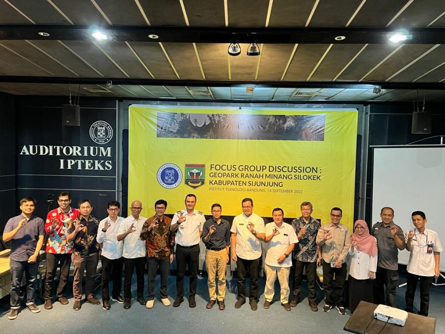Menuju UGG, Pemkab Sijunjung Gandeng ITB Lakukan Kajian Geologi di Geopark Silokek
