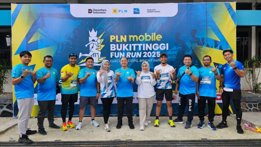 Meriahkan PLN Mobile Fun Run 2025 Bukittinggi, Perkenalkan Layanan ICONNET Lewat Booth Interaktif
