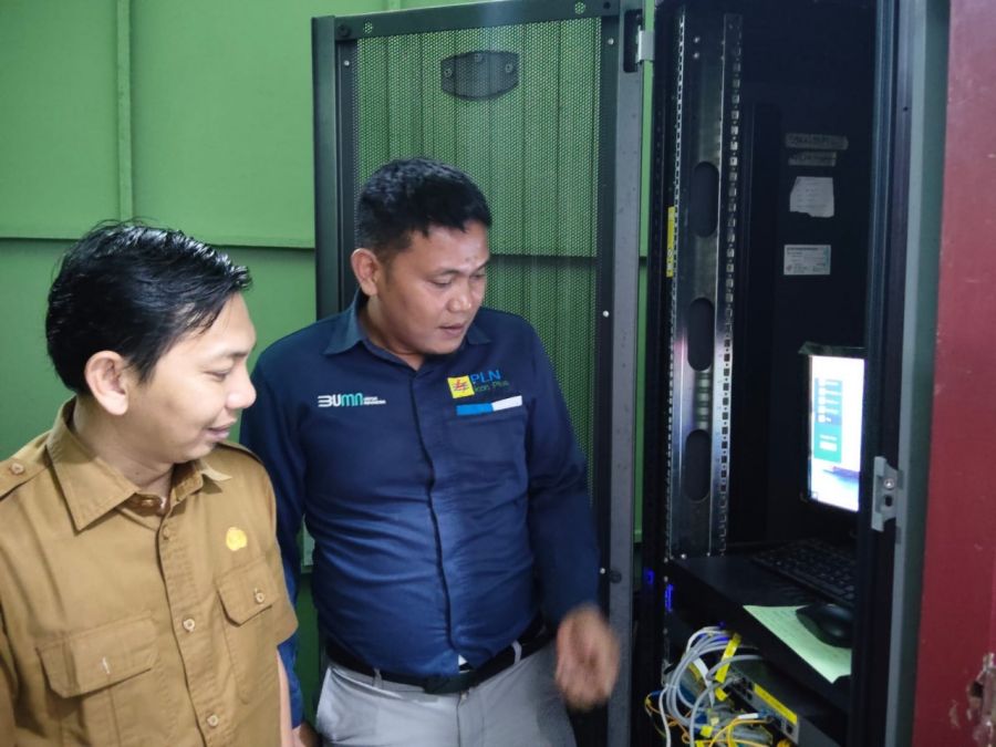 Optimalisasi Layanan Digital, PLN Icon Plus Tinjau  Evaluasi & Konektivitas di SMAN 3 Pekanbaru