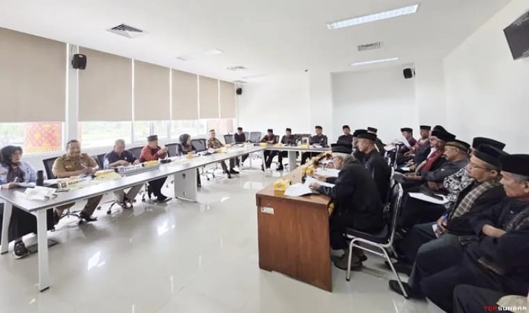 Pansus III DPRD Padang Siapkan Perda Penguatan Lembaga dan Pelestarian Adat Minangkabau