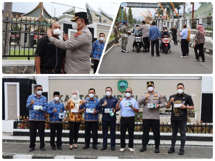 Peduli Akan Kesehatan, Kapolres Pasaman Bersama Forkopimda Bagikan 2.500 Masker di Lubuk Sikaping