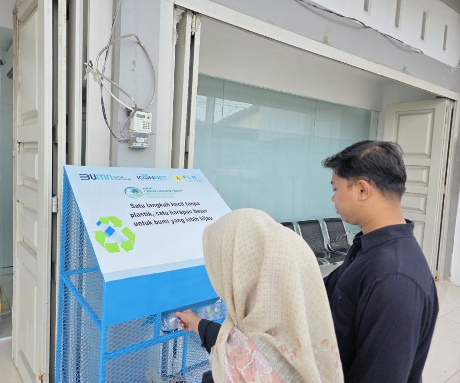 Peduli Lingkungan, PLN Icon Plus Laksanakan Program Bottle Up di Kantor Pekanbaru