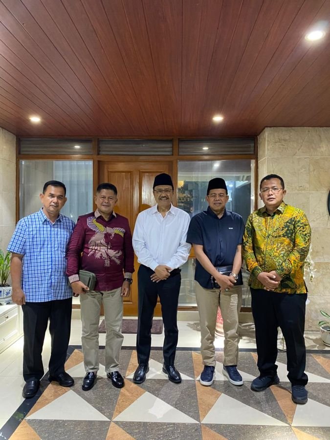 Peduli Pendidikan Anak Tak Mampu, Bupati Welly Temui Mensos Minta 