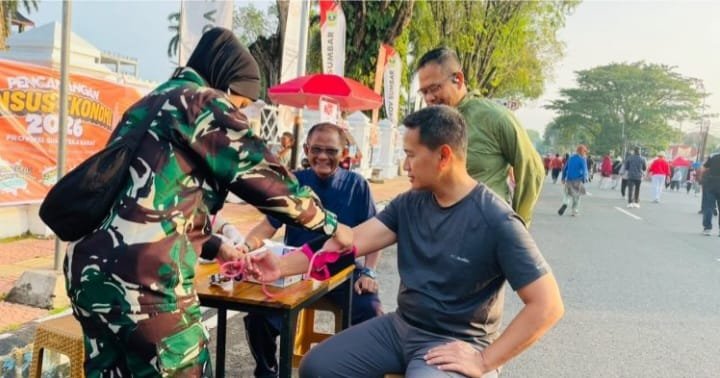 Peduli Terhadap Kesehatan Masyarakat Kesdam XX/Tuanku Imam Bonjol Gelar Pemeriksaan Kesehatan Gratis