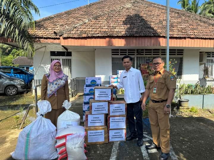 Pemerintah Dharmasraya Beri Bantuan Bencana Banjir Bandang di Sumbar 