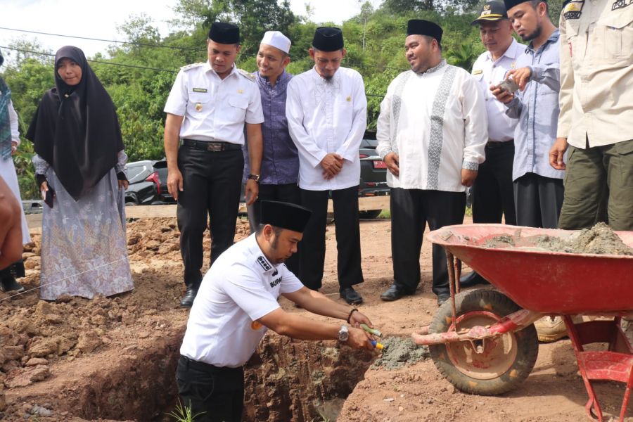 Pemkab Sijunjung Dukung Pembangunan Masjid IC Abi Muhammdad Li-Ta'limil Qur'an  
Pontren As-salam 