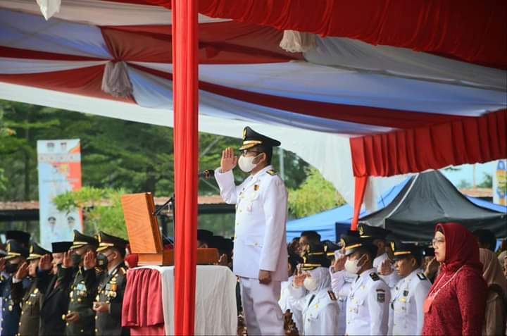 Gelar Upacara Peringatan HUT ke-77 RI, Hendri Septa: Mari Kita Jadikan Momentum Kebangkitan Ekonomi