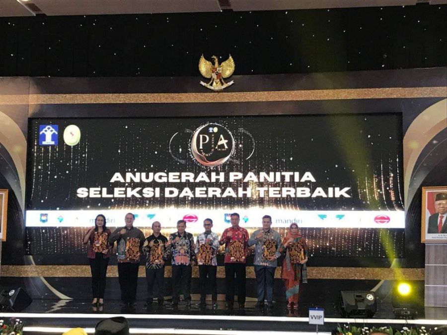 Pemko Sawahlunto Terima Penghargaan di Paralegal Justice Award 2024
