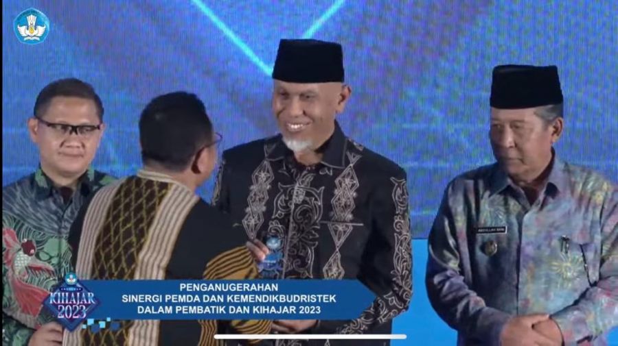 Pemprov Sumbar Borong 2 Penghargaan pada Ajang Anugerah Kihajar 2023 dari Kemendikbudristek RI